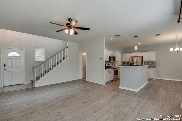 1355 Pinnacle Falls