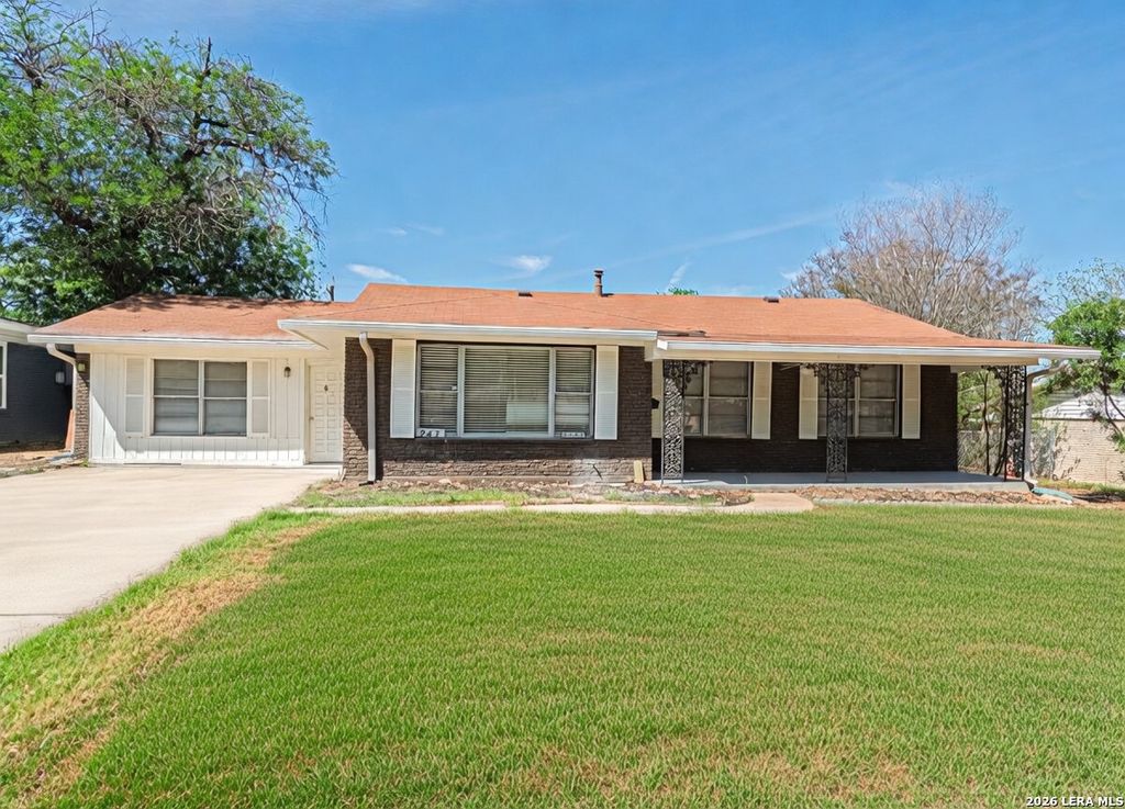 Photo of 243 MAPLEWOOD LN, San Antonio, TX 78216 (MLS # 1991973)