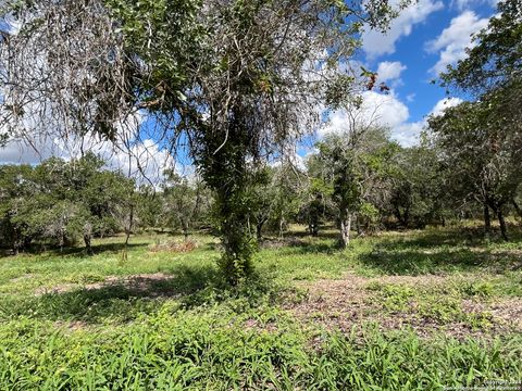 A home in Floresville