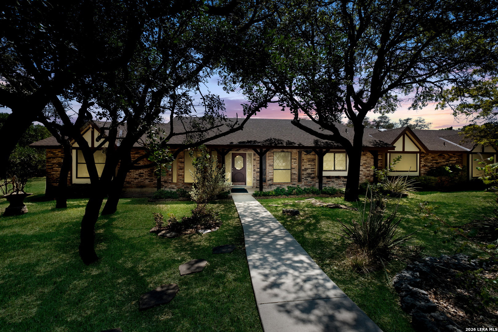 19824 chimney creek