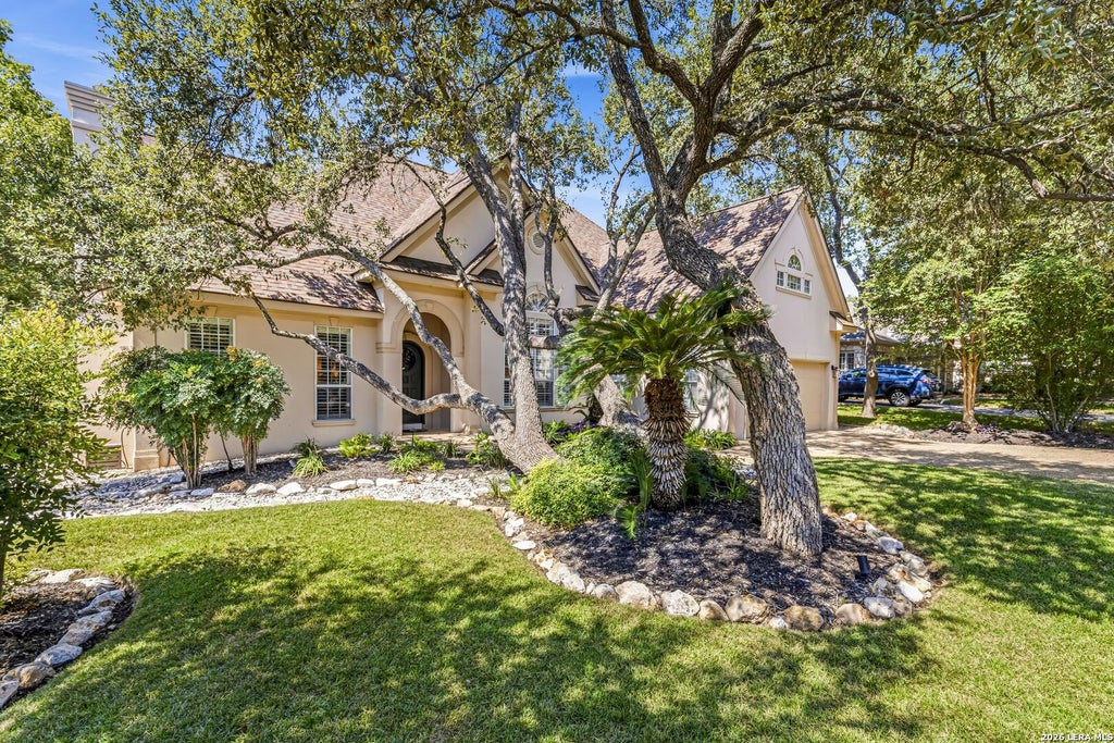 Photo of 17311 FOUNTAIN BLUFF DR, San Antonio, TX 78248 (MLS # 2023701)