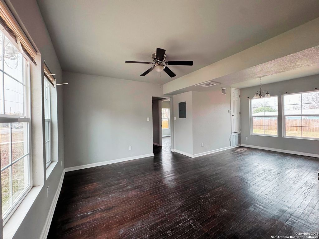 Photo of 2815 S Pine, San Antonio, TX 78210 (MLS # 1932953)