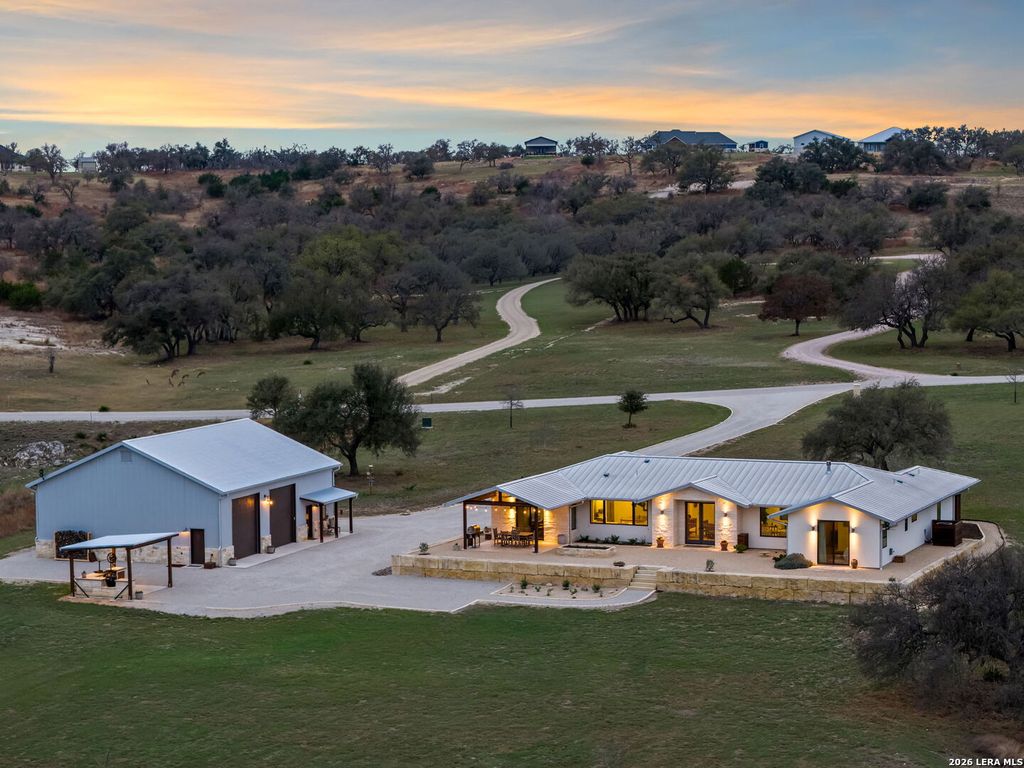 Photo of 1808 Axis Circle, Fredericksburg, TX 78624 (MLS # 1948398)