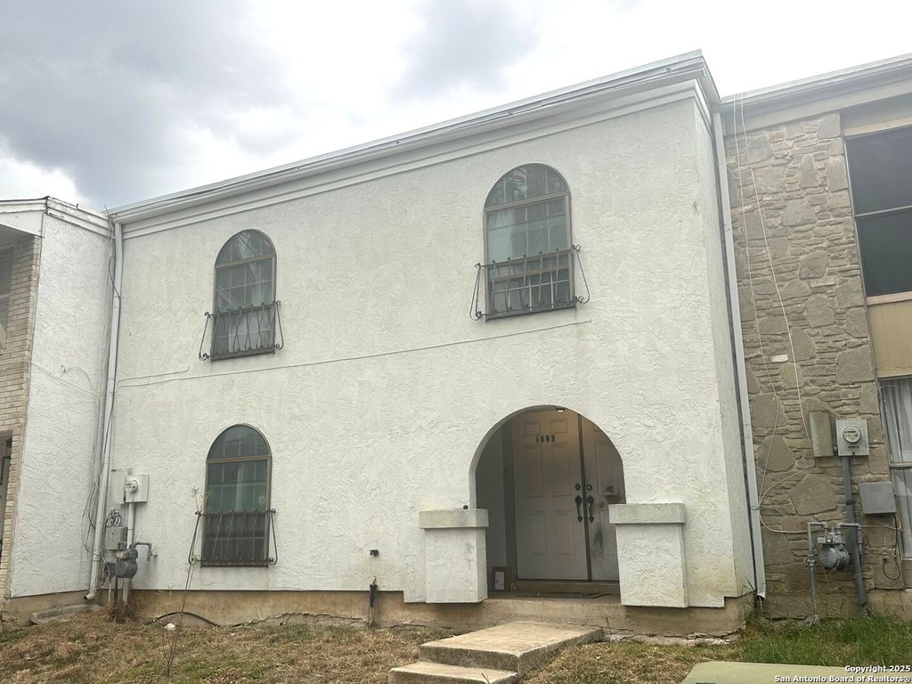 Photo of 1326 Klondike, San Antonio, TX 78245 (MLS # 1924673)