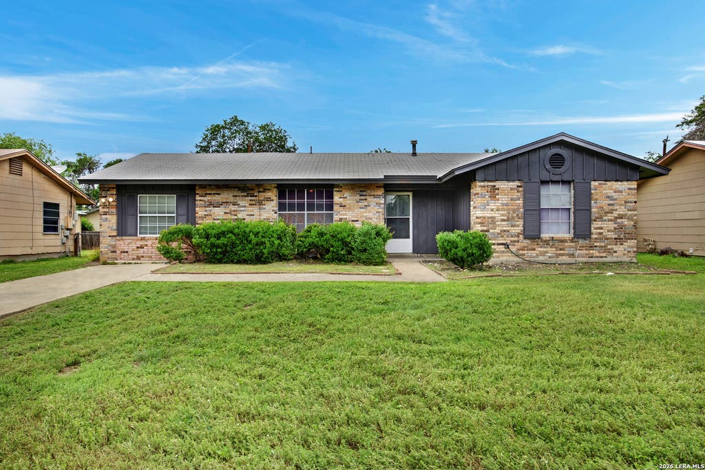 Photo of 4351 SUN GATE ST, San Antonio, TX 78217 (MLS # 2007387)