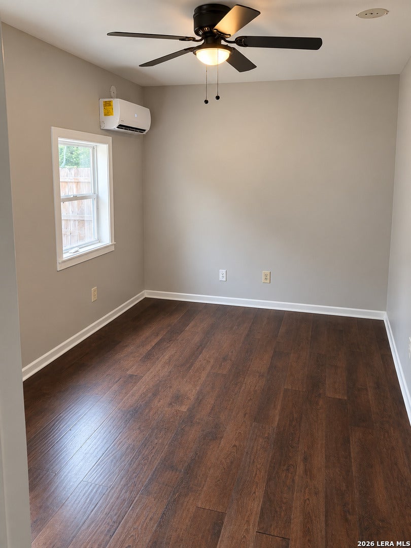 Photo of 1915 Pasadena, San Antonio, TX 78201 (MLS # 2018163)