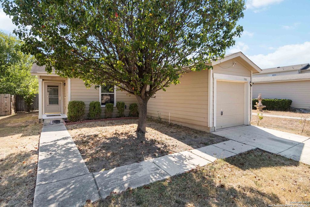 Photo of 9906 Barhill Bay, San Antonio, TX 78245 (MLS # 1916284)