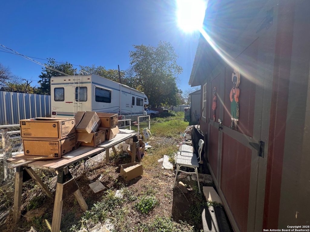 Photo of 423 W Main, Uvalde, TX 78801 (MLS # 1929747)