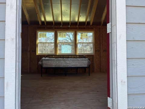 3090 County Road 442 Stockdale TX 78160