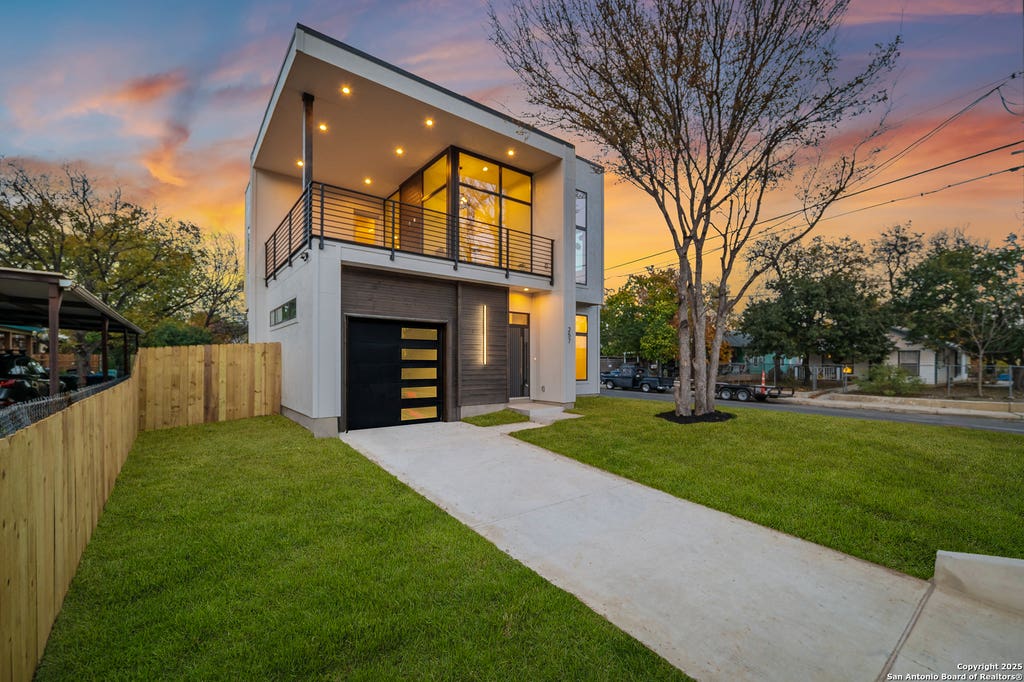 Photo of 257 E Baylor, San Antonio, TX 78204 (MLS # 2007375)