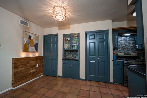 Tiny photo for 222 W Craig D #D, San Antonio, TX 78212 (MLS # 1886009)