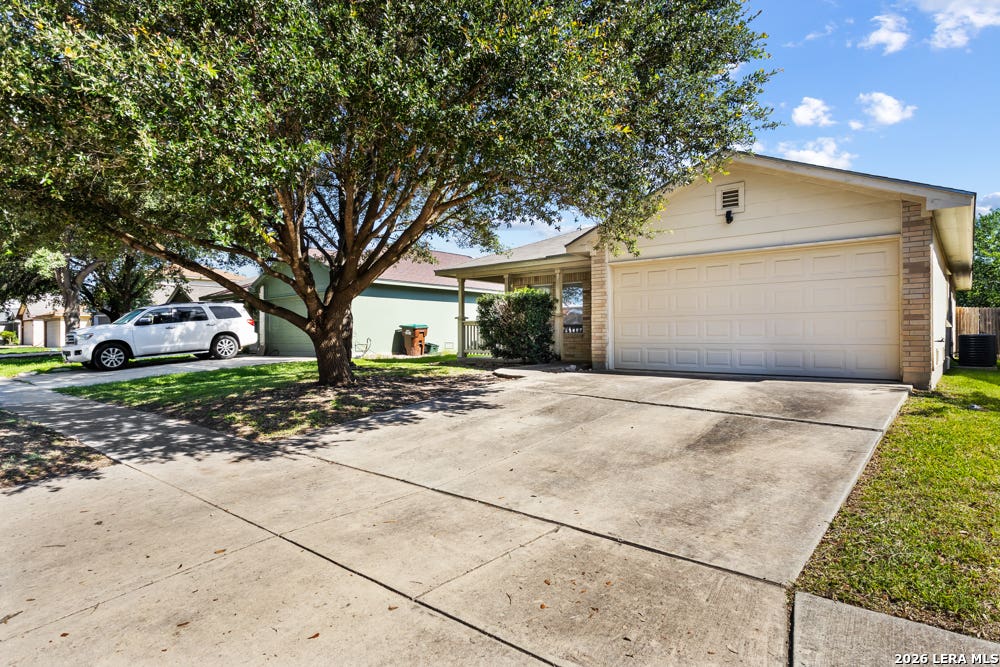 Photo of 8519 Snakeweed, Converse, TX 78109 (MLS # 1972797)