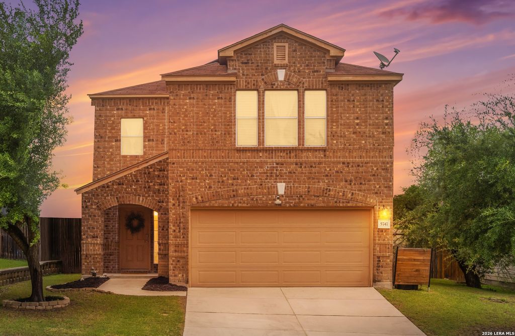 Photo of 5747 COLUMBIA DR, Cibolo, TX 78108 (MLS # 1996240)