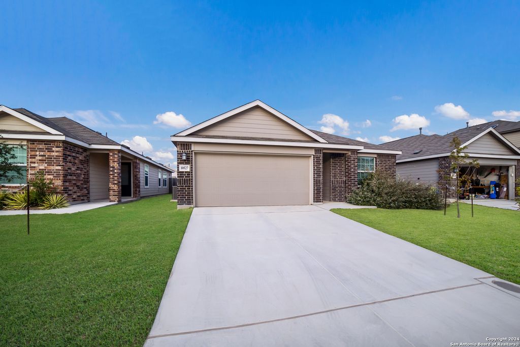 Photo of 10527 MARGARITA LOOP, Converse, TX 78109 (MLS # 1930306)