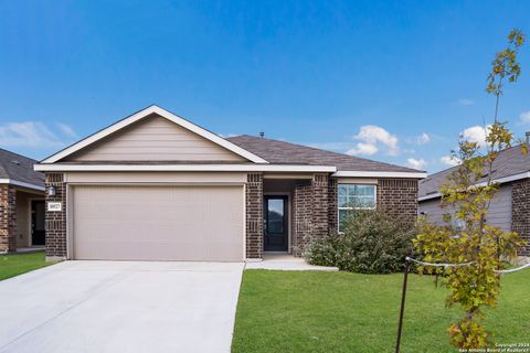 Photo of 10527 MARGARITA LOOP, Converse, TX 78109 (MLS # 1930306)