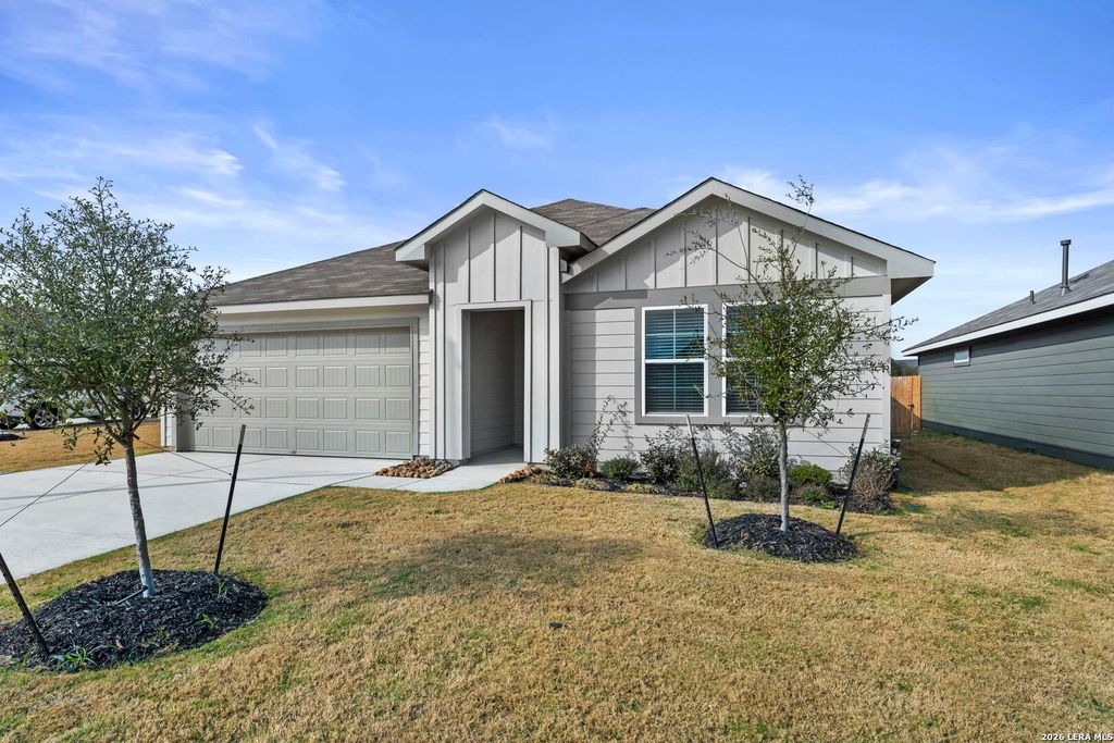 Photo of 1113 Argonne, Seguin, TX 78155 (MLS # 1944314)