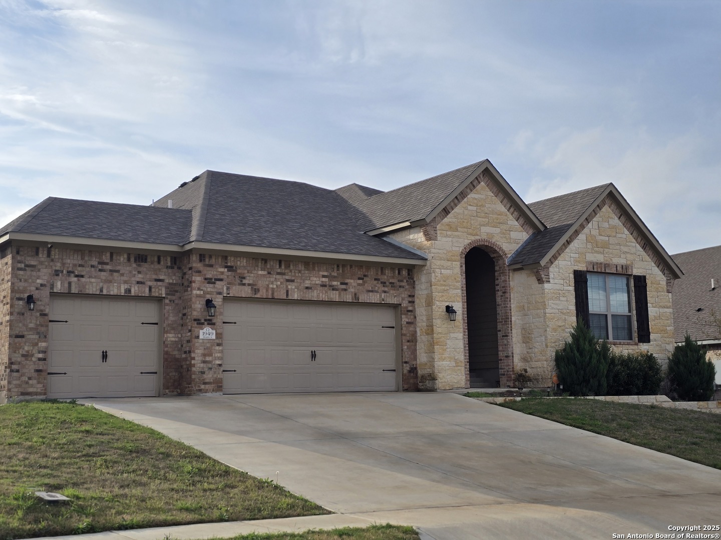 Listing image 1