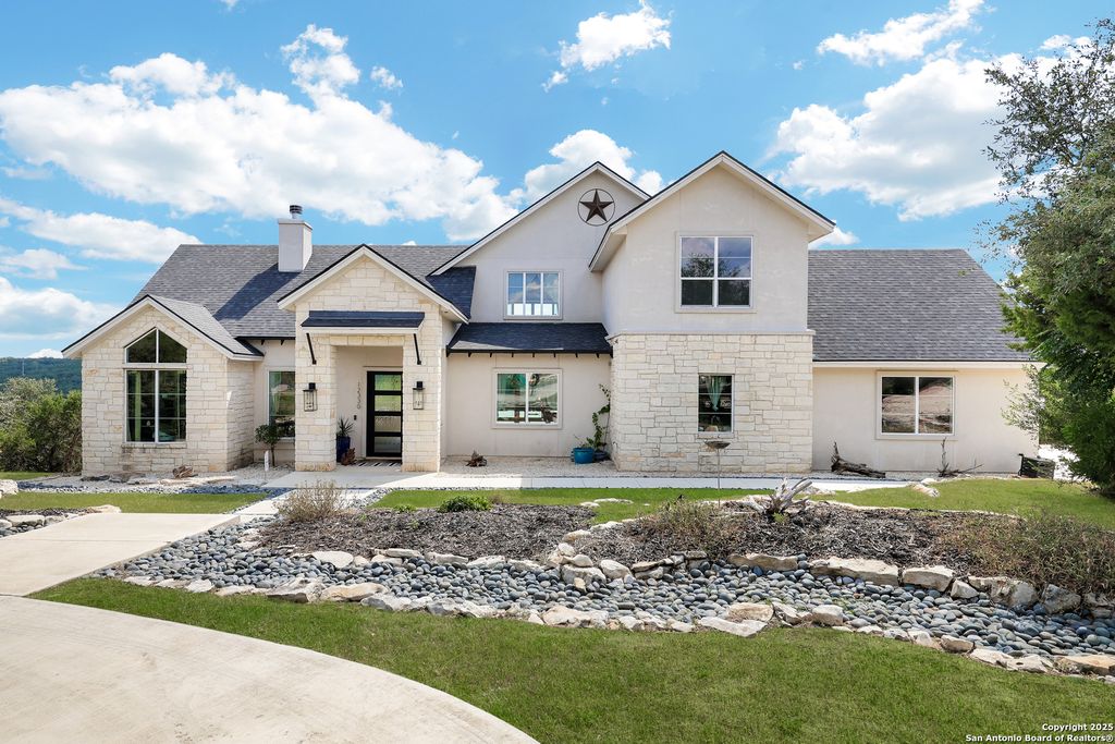 Photo of 12330 Cross Cut, Helotes, TX 78023 (MLS # 1914167)