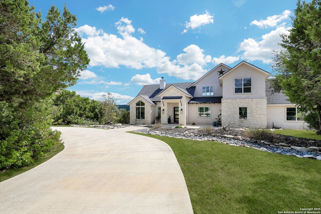 Photo of 12330 Cross Cut, Helotes, TX 78023 (MLS # 1914167)