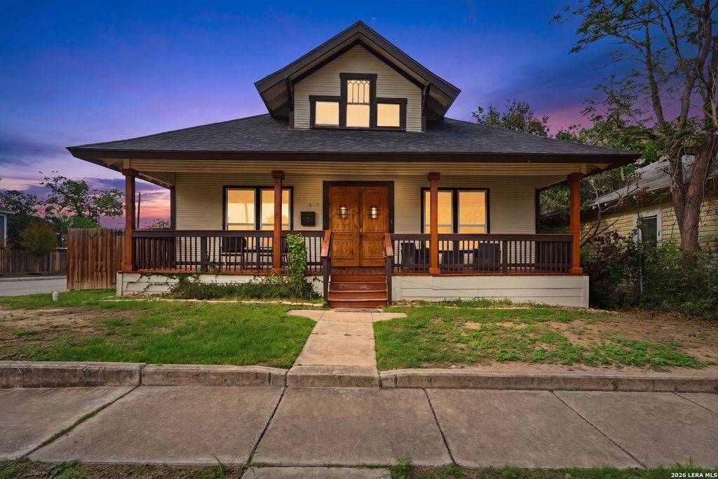 Photo of 327 W Baylor St, San Antonio, TX 78204 (MLS # 1962562)