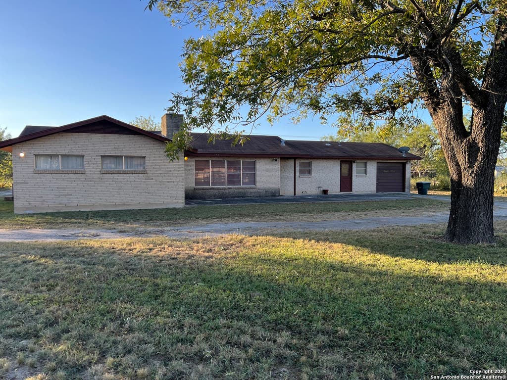 Photo of 1924 garner field, Uvalde, TX 78801 (MLS # 1930891)