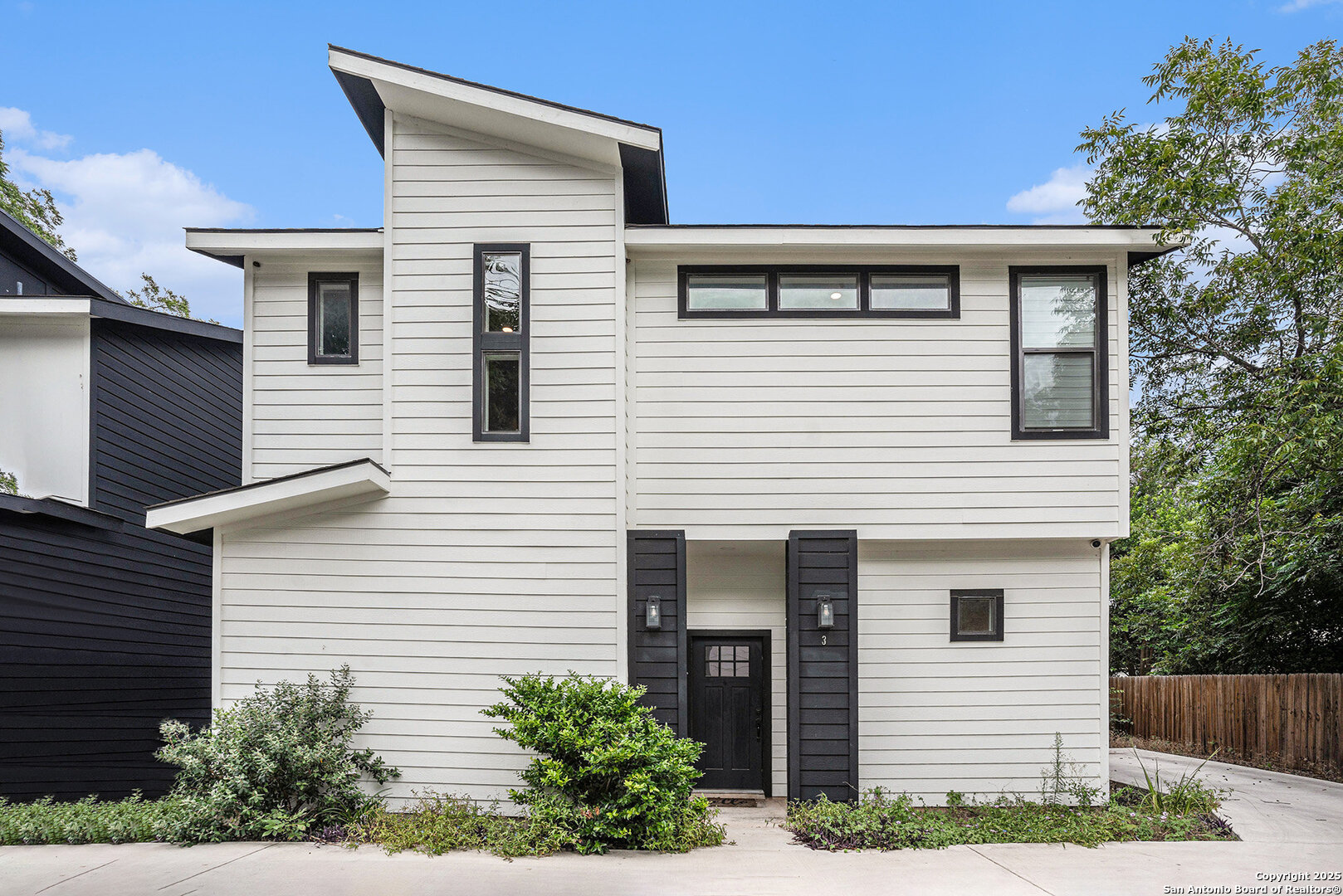 123 Fairview APT 3