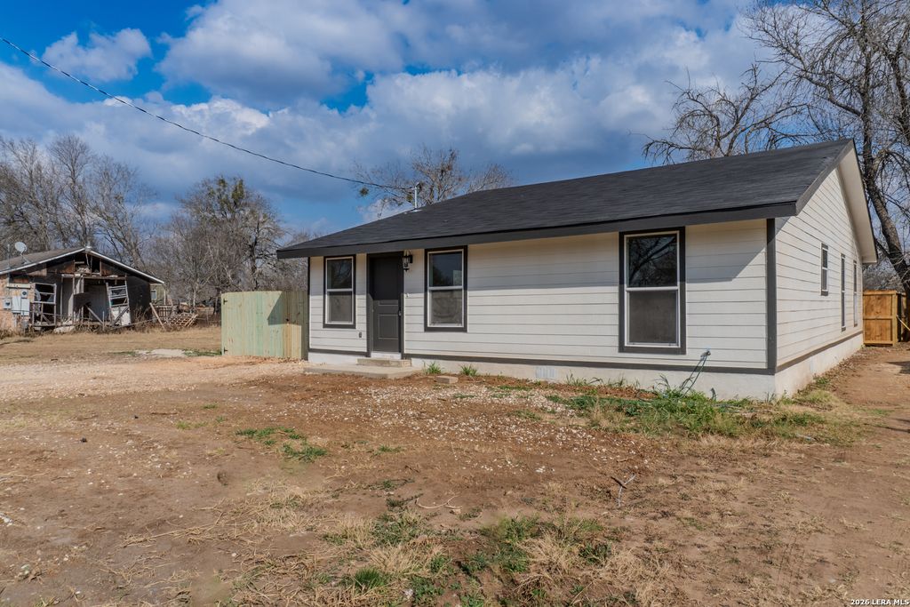 Photo of 1214 Hough, Adkins, TX 78101 (MLS # 1941482)