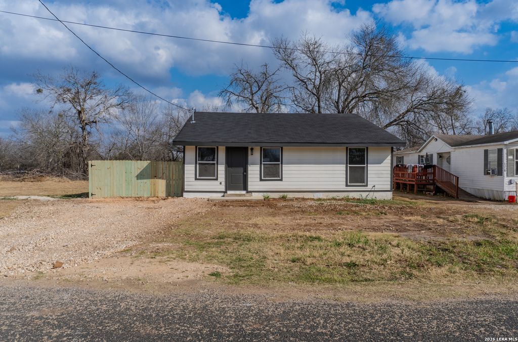 Photo of 1214 Hough, Adkins, TX 78101 (MLS # 1941482)
