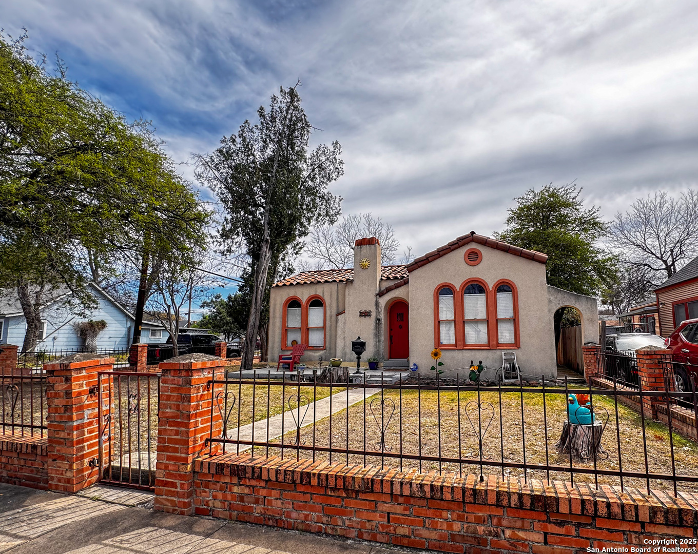 1502 W Rosewood Ave.