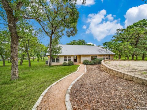 A home in La Vernia