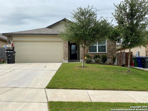 Photo of 7402 EQUINOX COR, San Antonio, TX 78252 (MLS # 1940101)