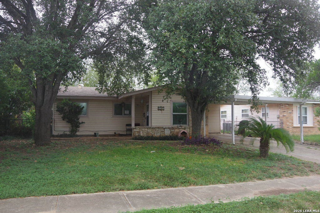 Photo of 619 Canyonwood, San Antonio, TX 78227 (MLS # 2024178)