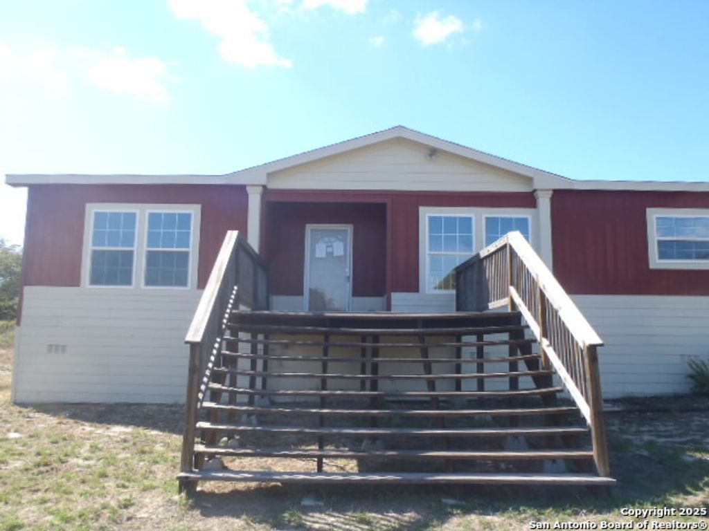 Photo of 2189 Hickory Forrest Dr, Seguin, TX 78155 (MLS # 1923297)