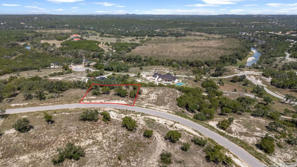 Photo of 927 Enchanted Vw, Canyon Lake, TX 78133 (MLS # 1908799)