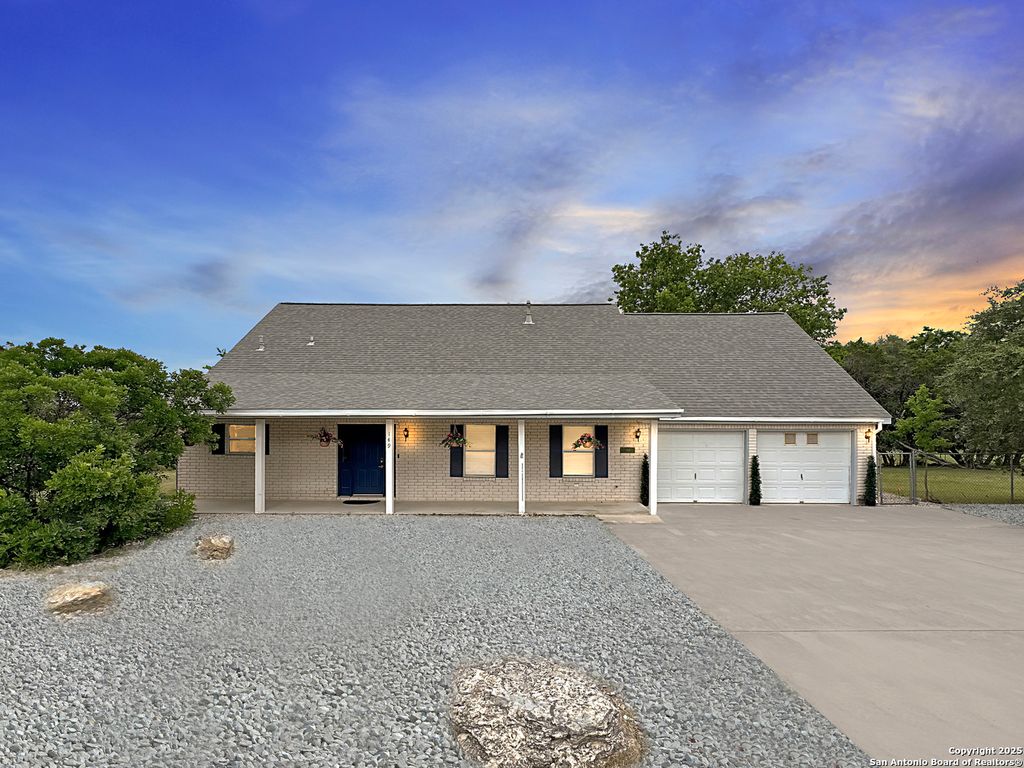 Photo of 149 Gallagher, Canyon Lake, TX 78133 (MLS # 1879925)