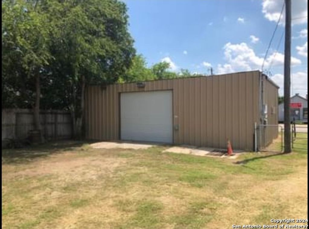 View Dowdy Real Estate, LLC's Homes for Sale Dowdy Real Estate, LLC