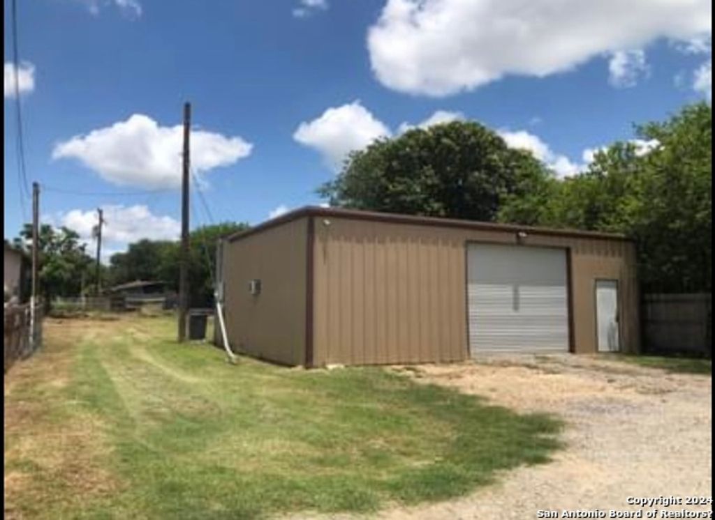 View Dowdy Real Estate, LLC's Homes for Sale Dowdy Real Estate, LLC