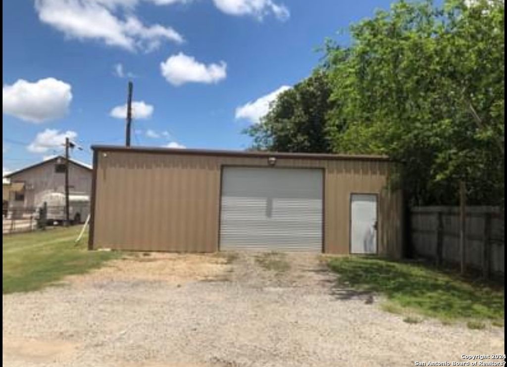 View Dowdy Real Estate, LLC's Homes for Sale Dowdy Real Estate, LLC