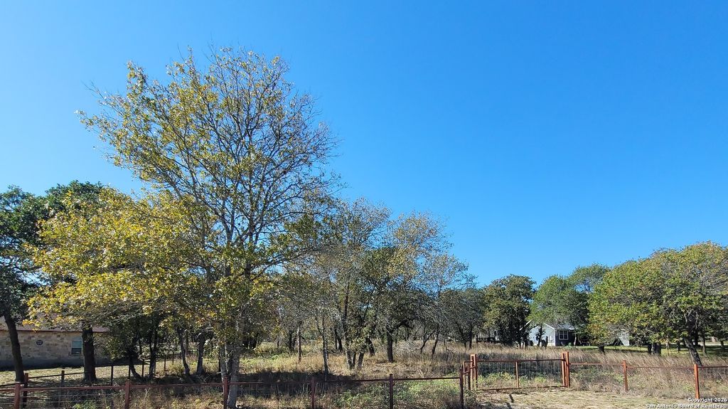 Photo of 876 Evening Shade, Adkins, TX 78101 (MLS # 1934877)