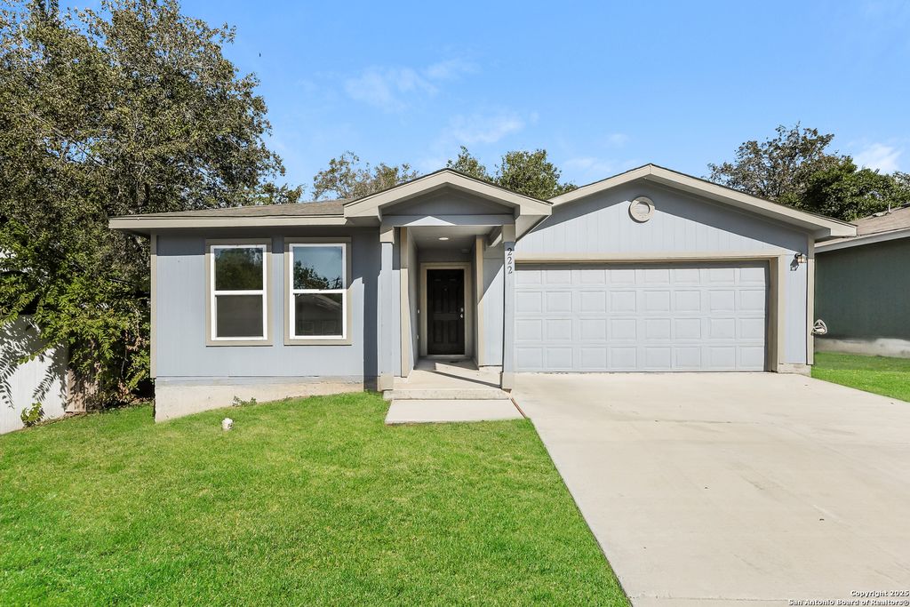 Photo of 222 garcia, Seguin, TX 78155 (MLS # 1923588)