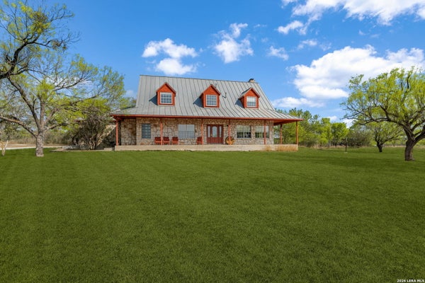 360 PRIVATE ROAD 4619, CASTROVILLE, TX 78009 - Image cec46c05f2ff4b6addc4fb035a8fd44c/2578602172