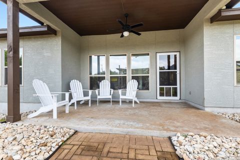 A home in Blanco
