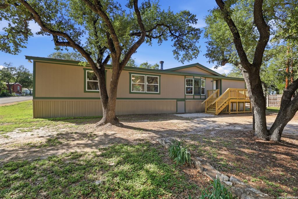Photo of 507 Forest Hill St, Canyon Lake, TX 78133 (MLS # 1967979)