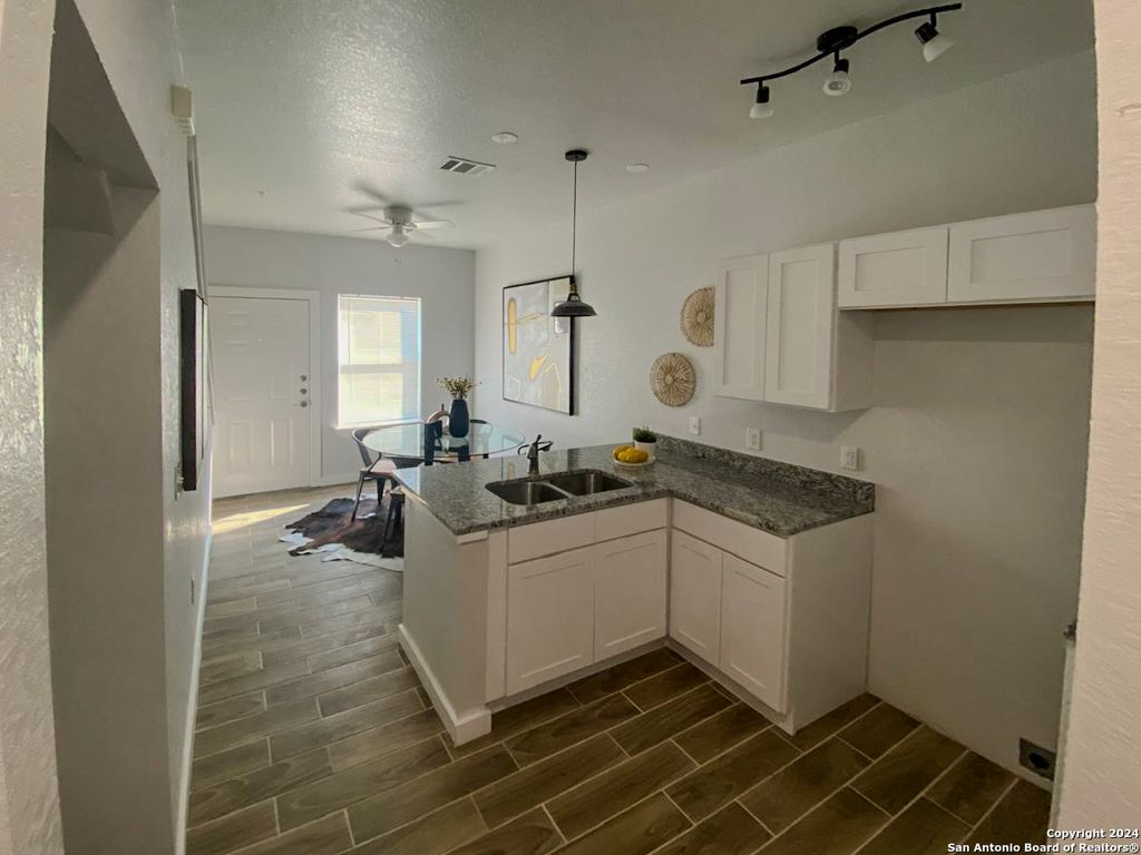 Photo of 143 LUCAS ST 103 #103, San Antonio, TX 78209 (MLS # 1956408)