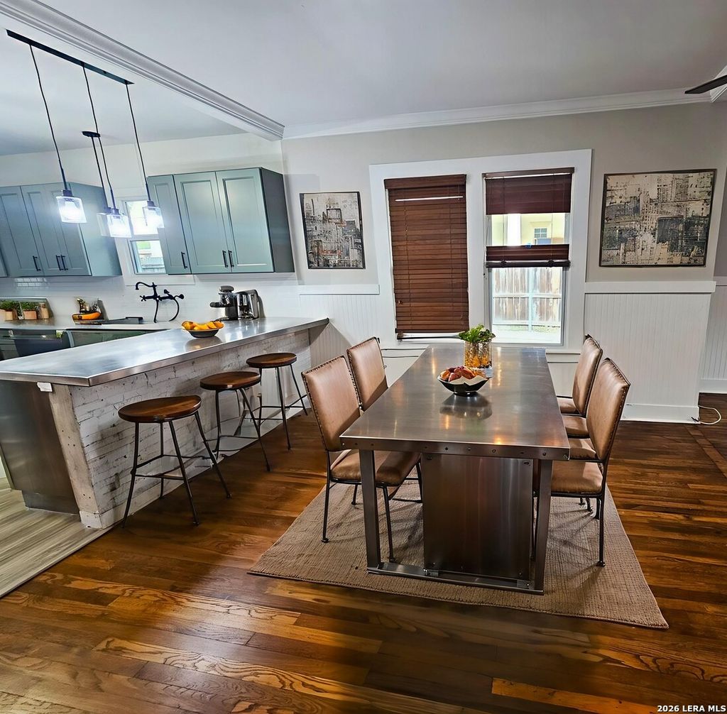 Photo of 624 S AUSTIN ST, Seguin, TX 78155 (MLS # 1959067)