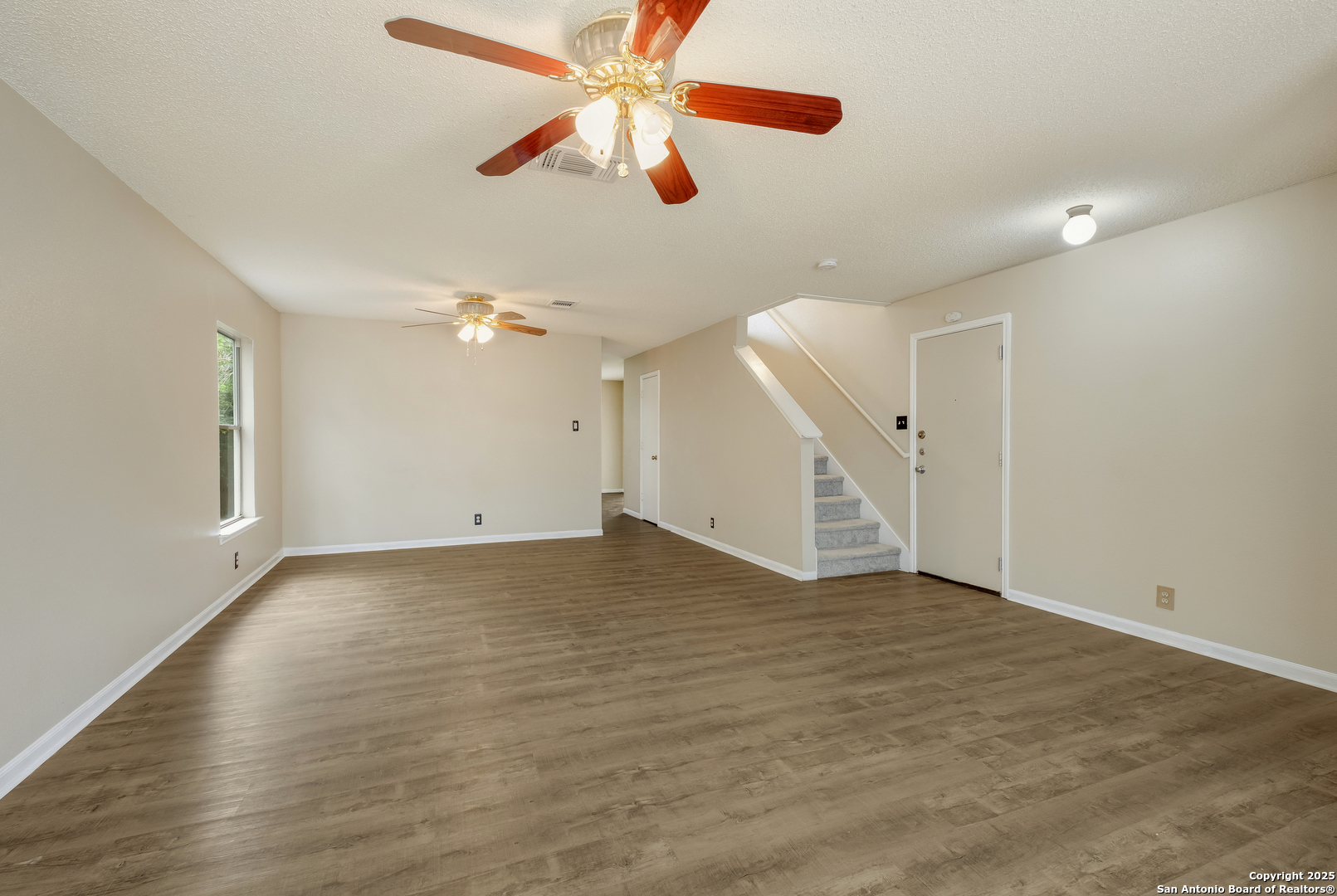8803 Breezefield