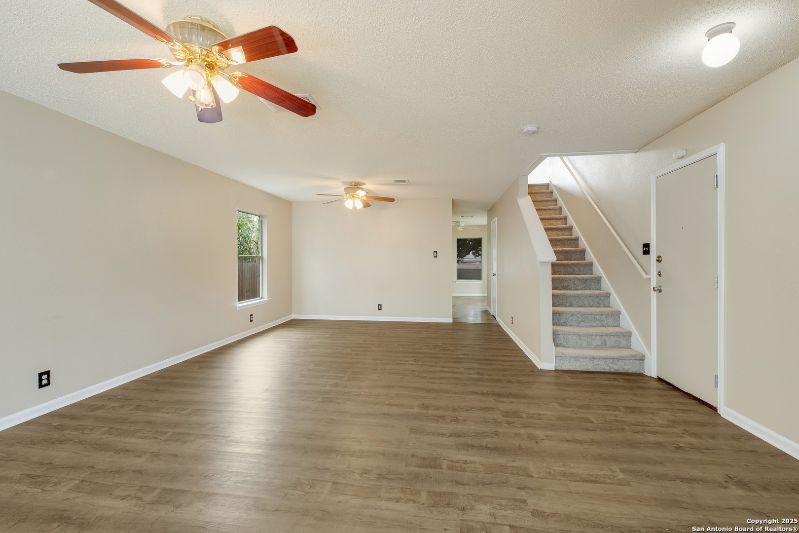 8803 Breezefield