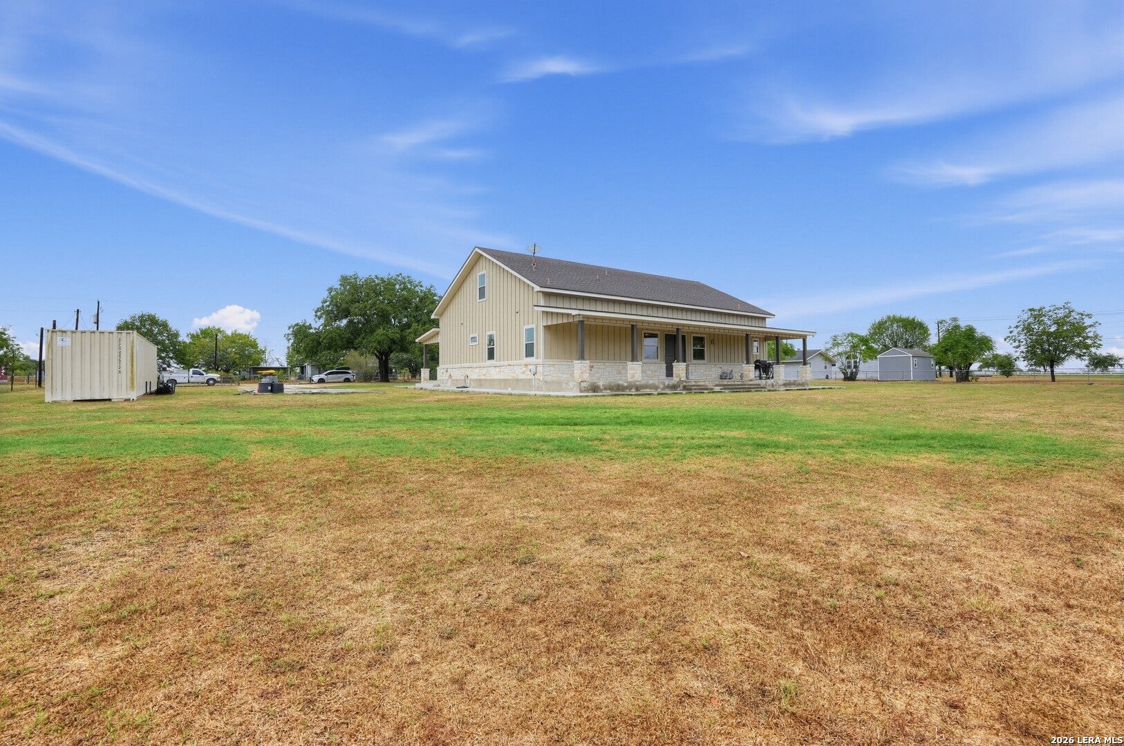105 OAK VIEW DR