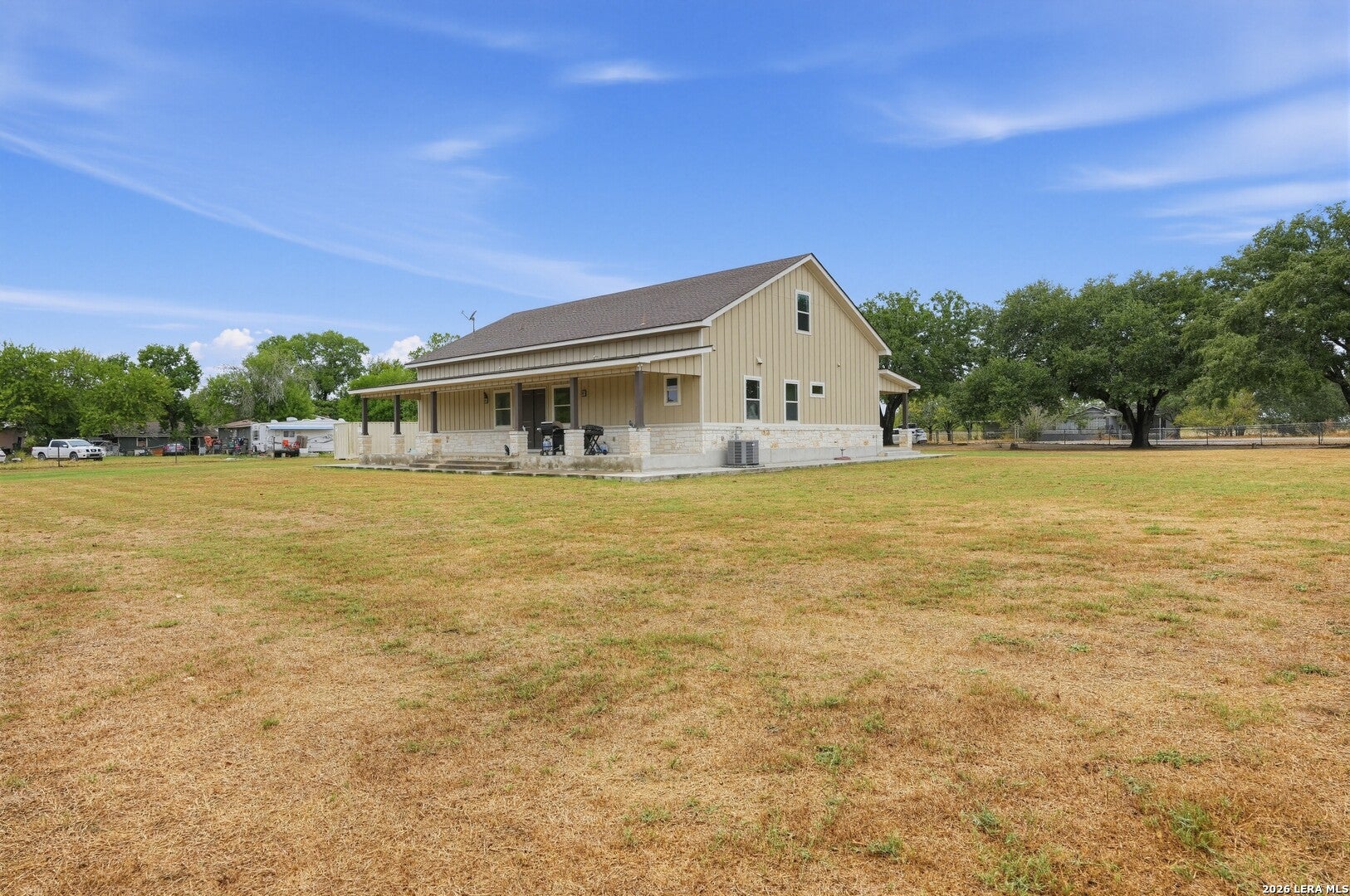105 OAK VIEW DR