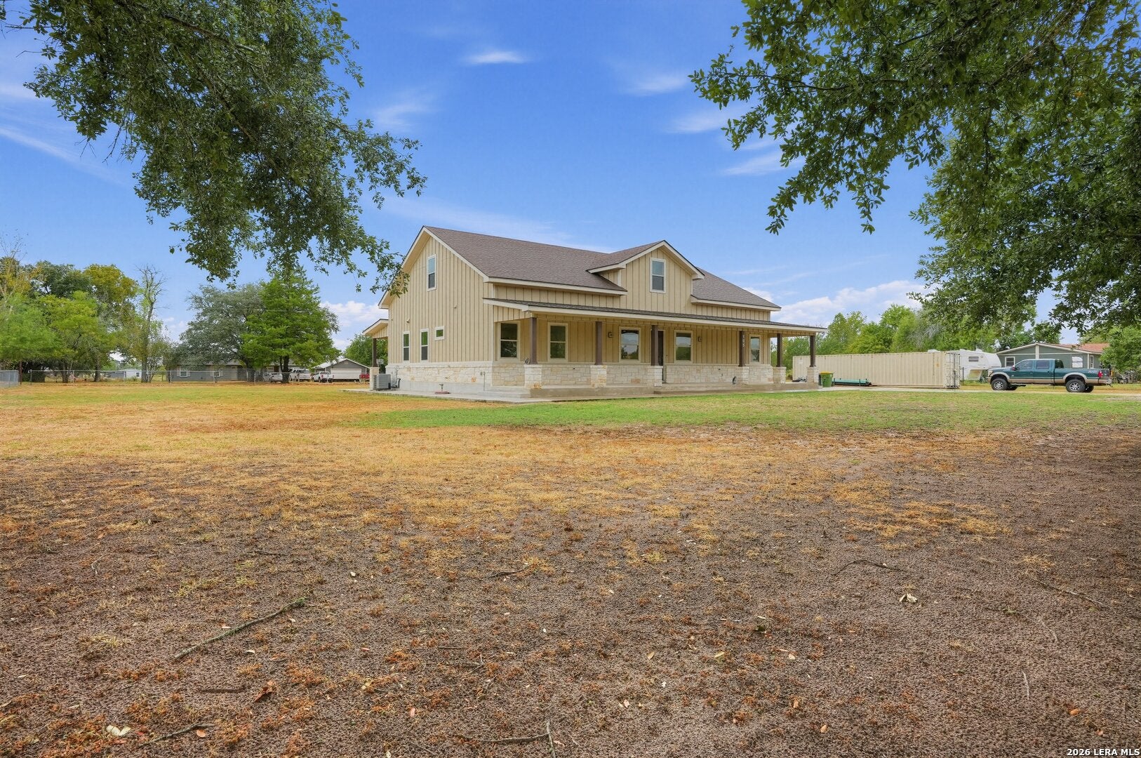 105 OAK VIEW DR